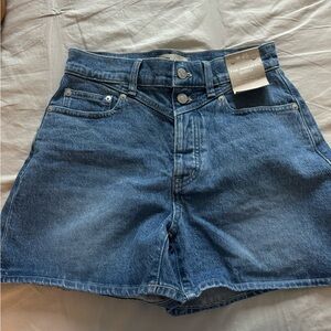 Madewell Mom Jean Shorts Size 25